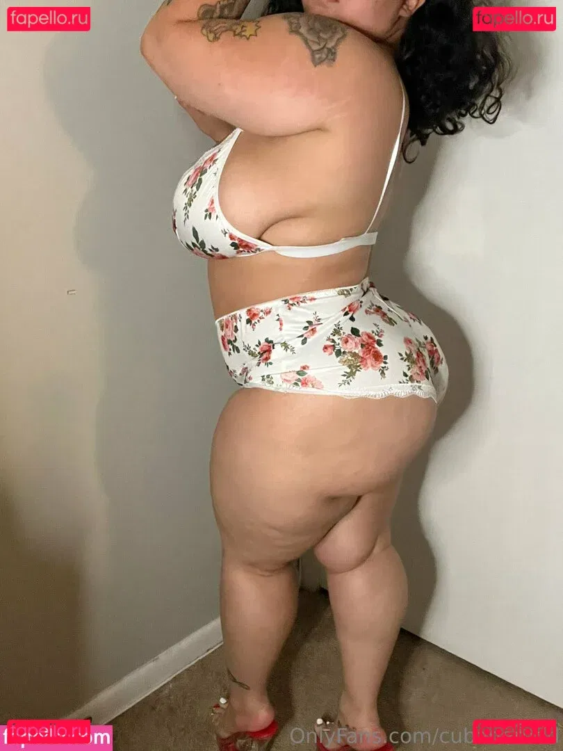 cubanaredd Onlyfans Photo Gallery 