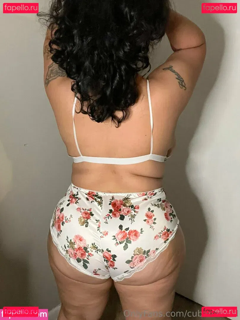 cubanaredd Onlyfans Photo Gallery 