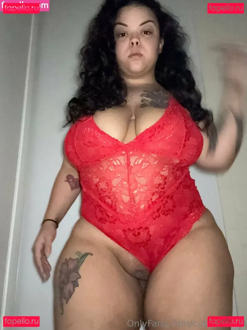 cubanaredd Onlyfans Photo Gallery 