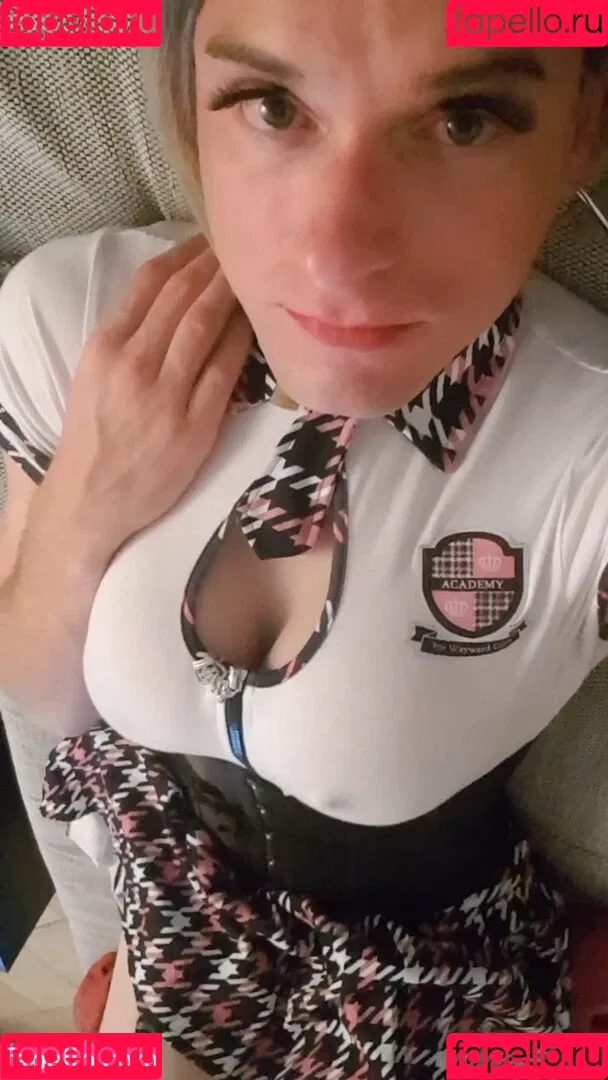 SissyKaya Onlyfans Photo Gallery 