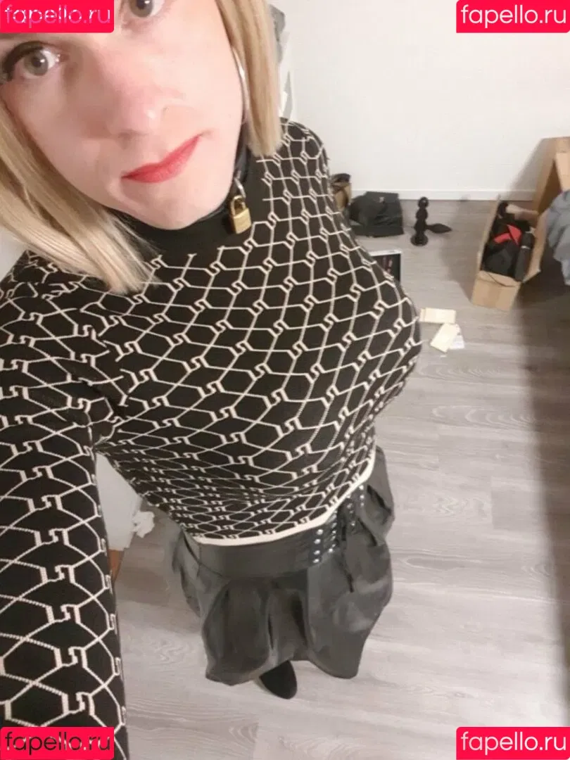 SissyKaya Onlyfans Photo Gallery 