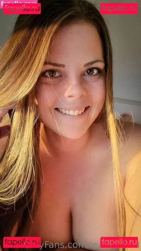 Lea Lovebird Onlyfans Photo Gallery 