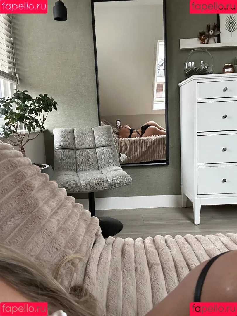 Noa Maureen Onlyfans Photo Gallery 