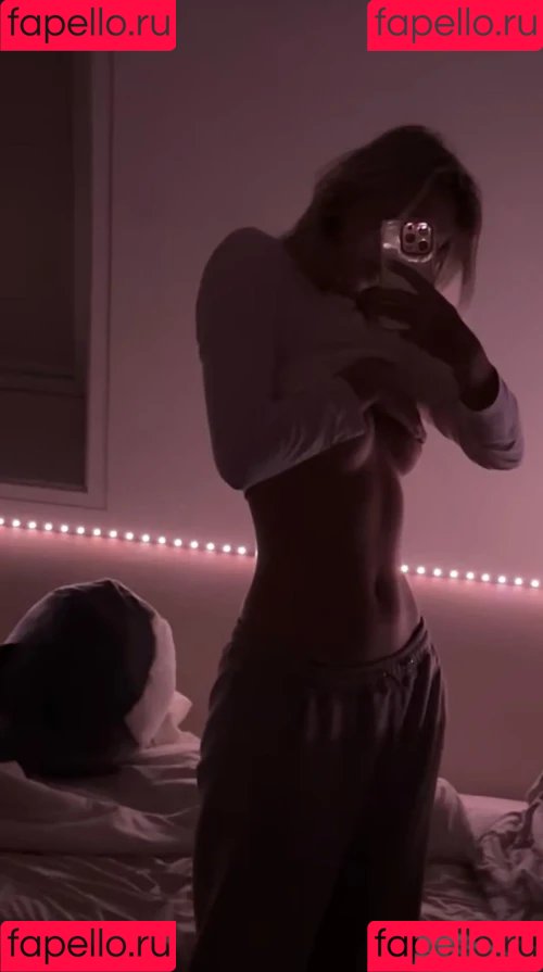 Noa Maureen Onlyfans Photo Gallery 