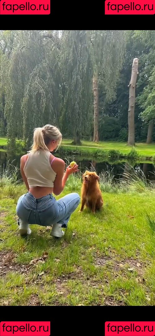 Noa Maureen Onlyfans Photo Gallery 