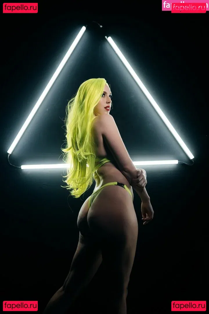 Tali Xoxo Onlyfans Photo Gallery 