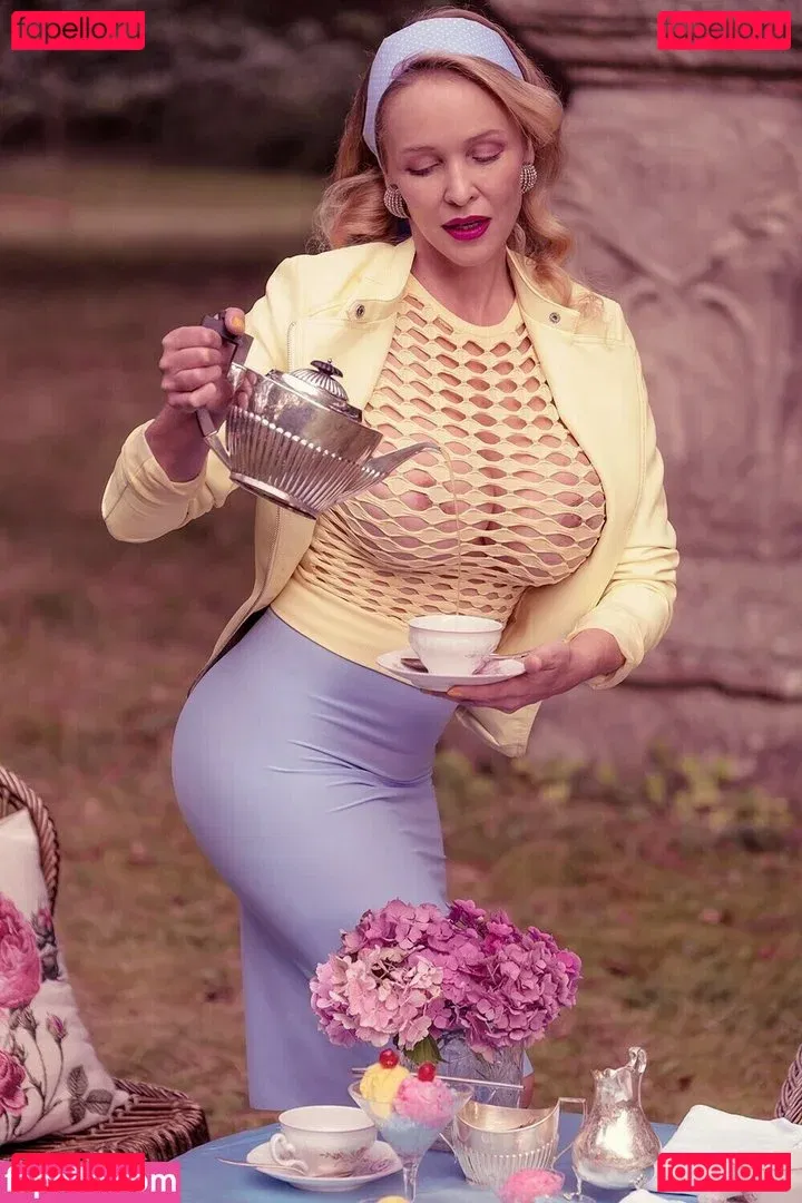 Tali Xoxo Onlyfans Photo Gallery 