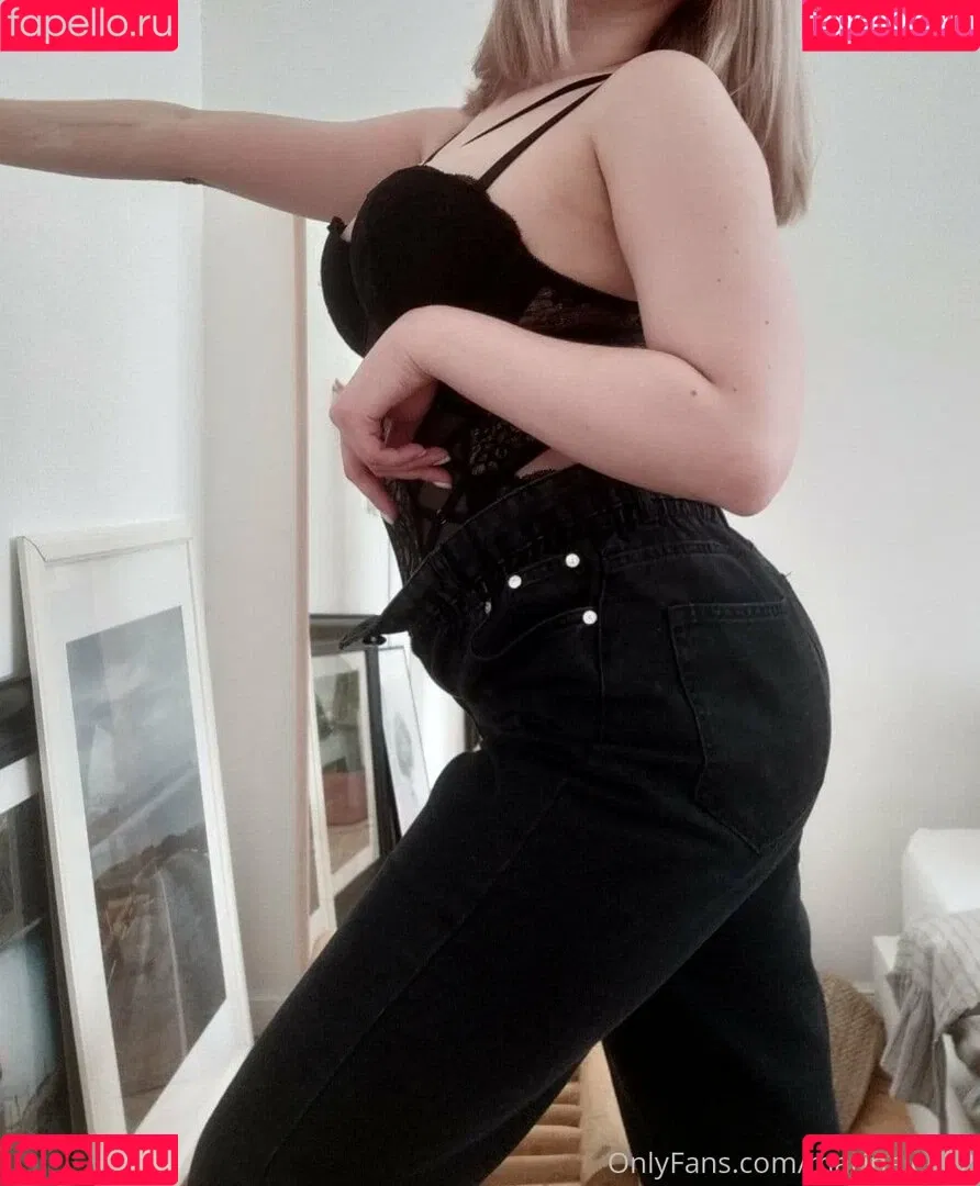 marinalee12 Onlyfans Photo Gallery 