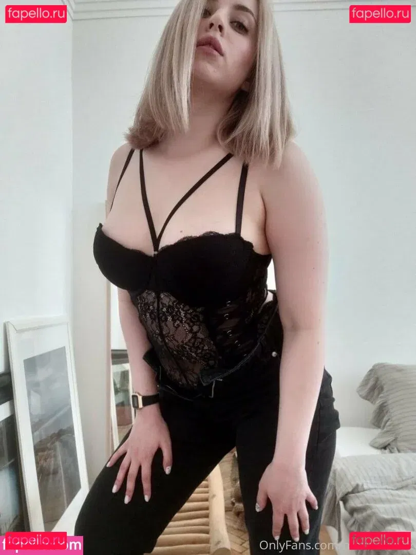 marinalee12 Onlyfans Photo Gallery 