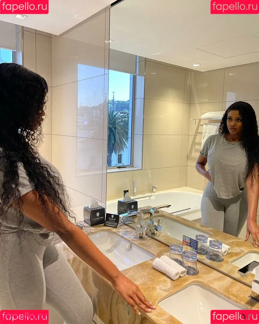 Antoinette Onlyfans Photo Gallery 