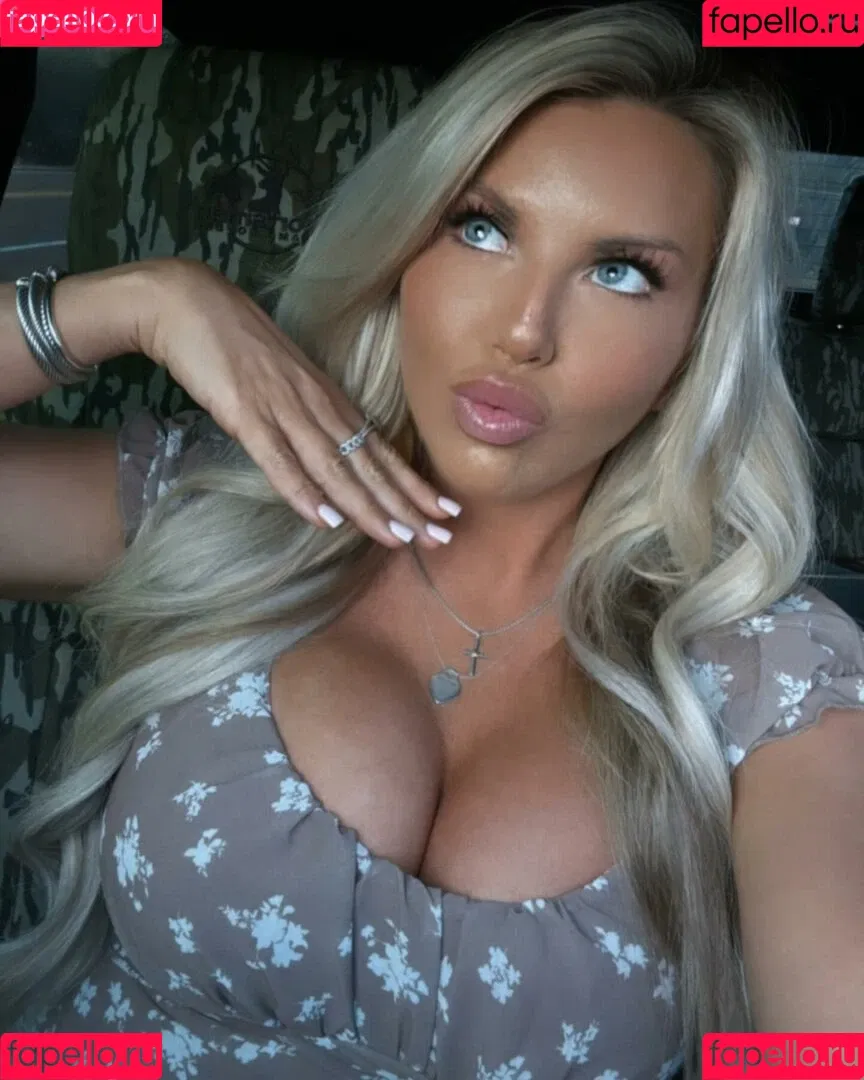 Sophie Swaney Onlyfans Photo Gallery 