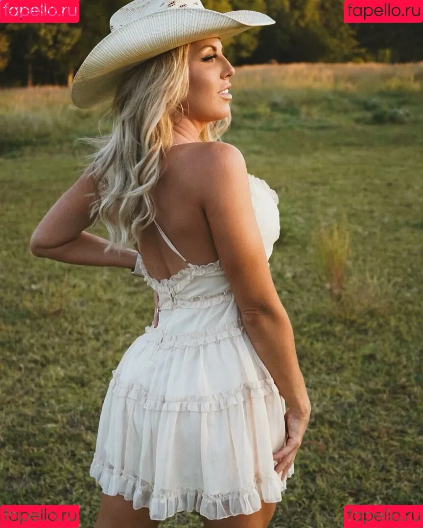 Sophie Swaney Onlyfans Photo Gallery 