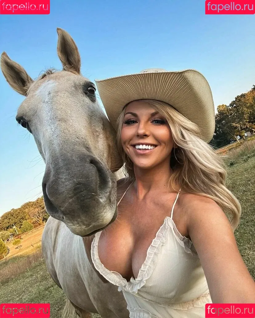 Sophie Swaney Onlyfans Photo Gallery 