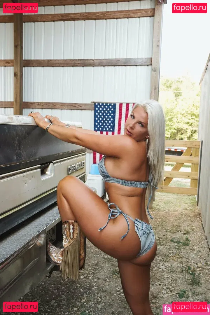 Sophie Swaney Onlyfans Photo Gallery 