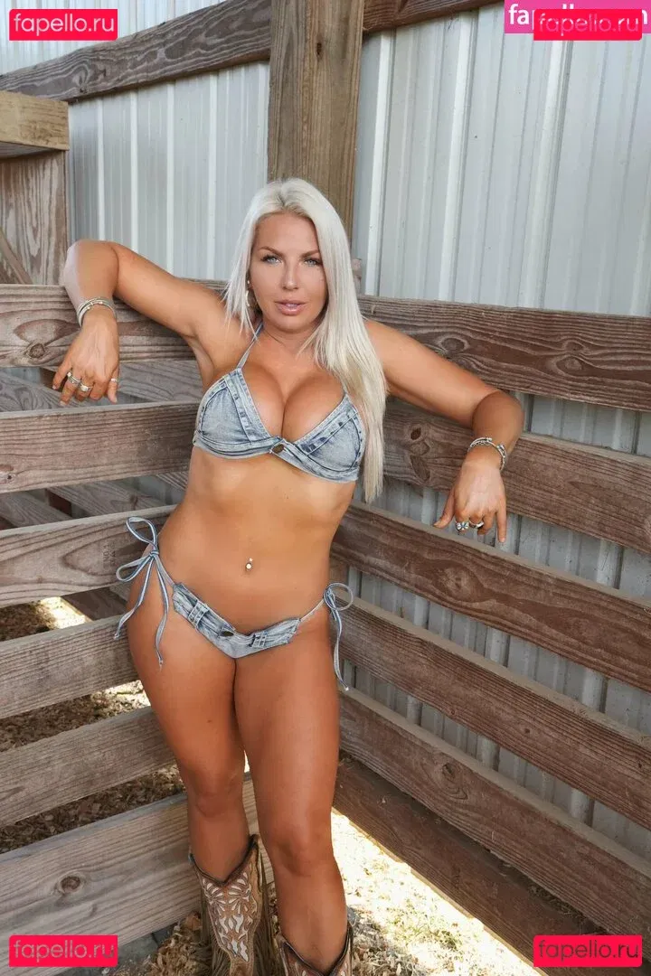 Sophie Swaney Onlyfans Photo Gallery 