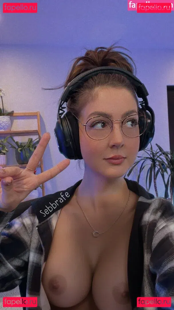 Bnans Onlyfans Photo Gallery 