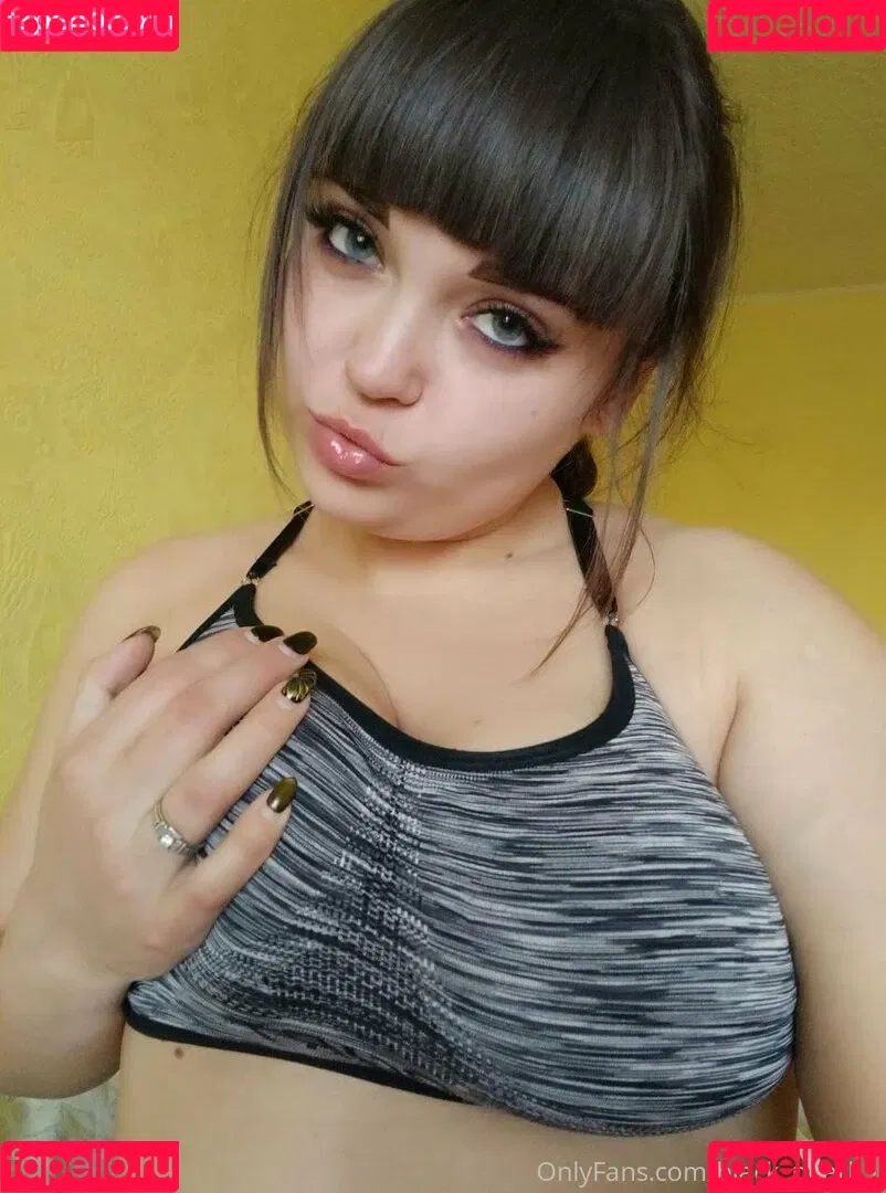 lara.horn Onlyfans Photo Gallery 