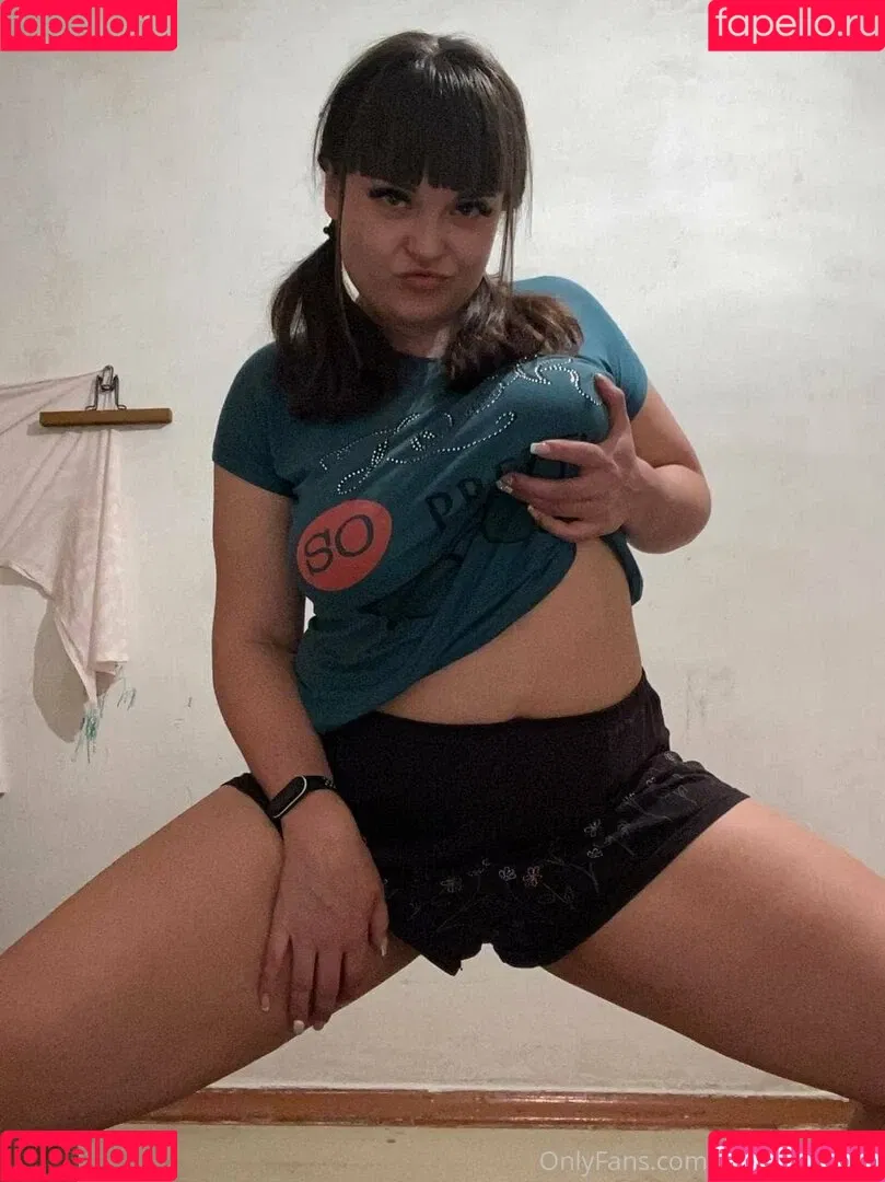 lara.horn Onlyfans Photo Gallery 