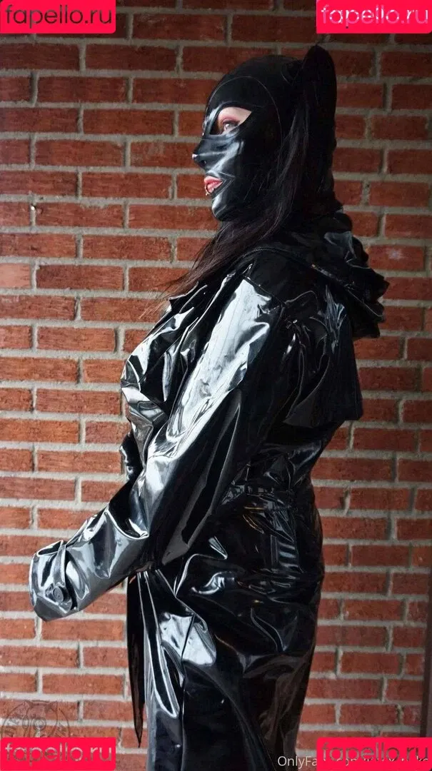latex_neko Onlyfans Photo Gallery 