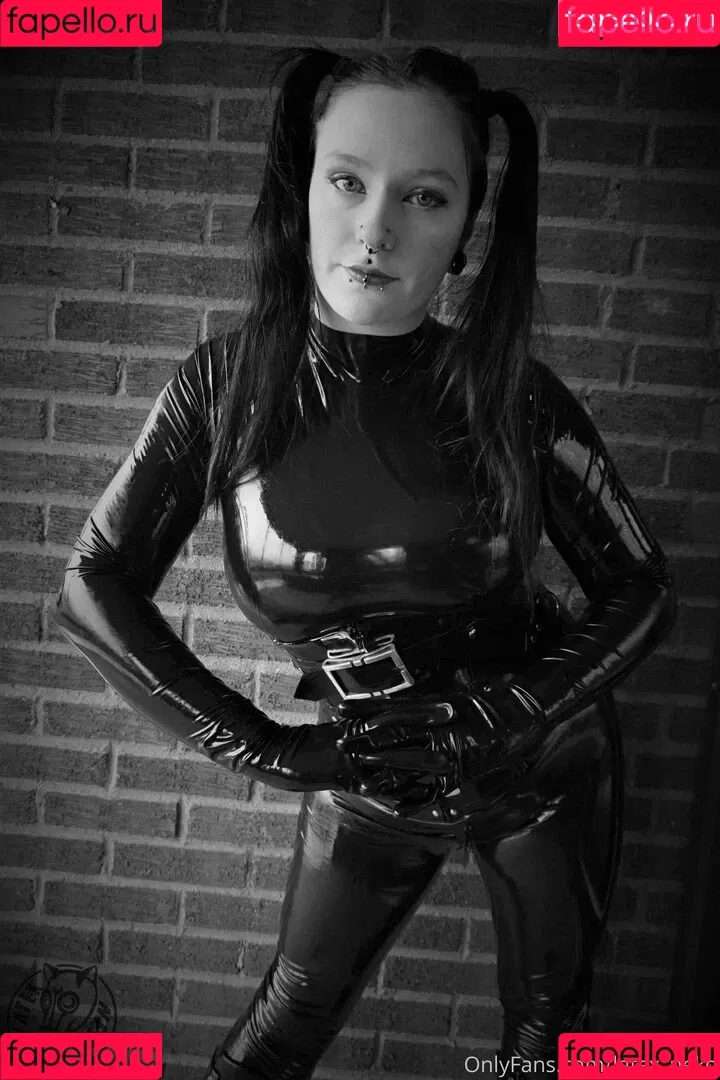 latex_neko Onlyfans Photo Gallery 
