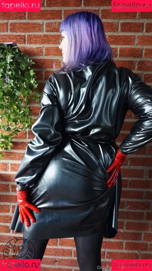 latex_neko Onlyfans Photo Gallery 