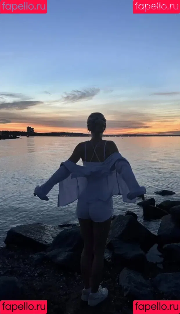 Zarah Ellen Onlyfans Photo Gallery 