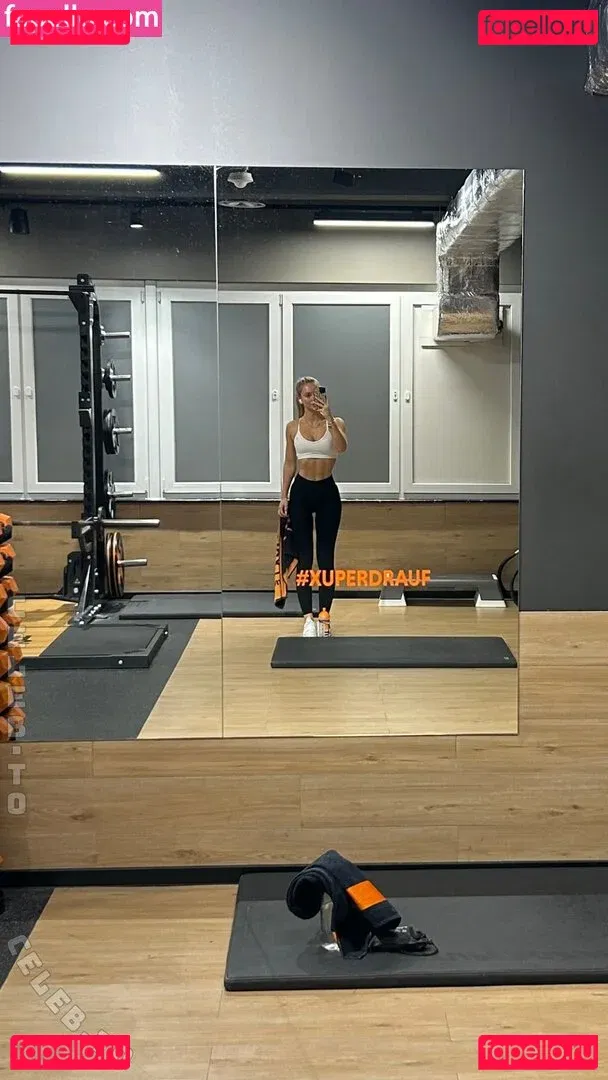 Zarah Ellen Onlyfans Photo Gallery 