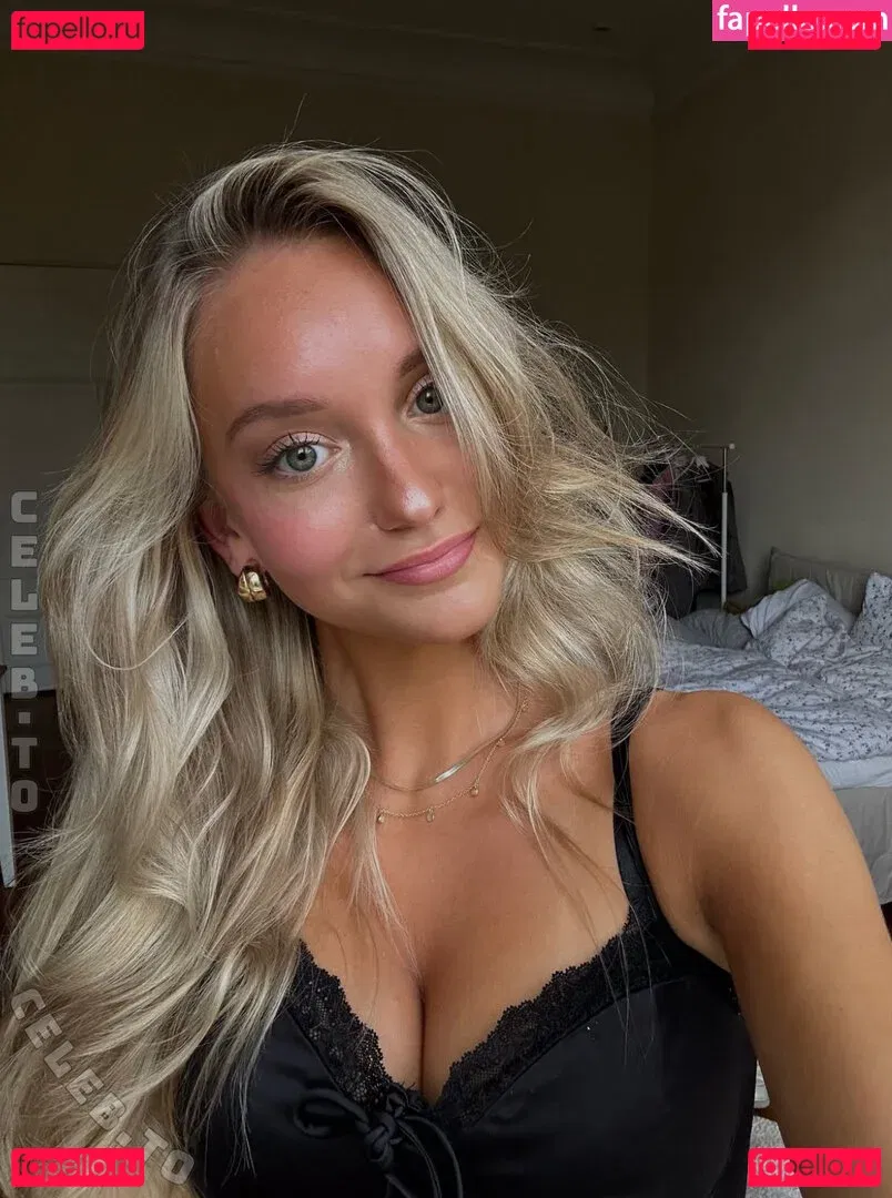 Zarah Ellen Onlyfans Photo Gallery 