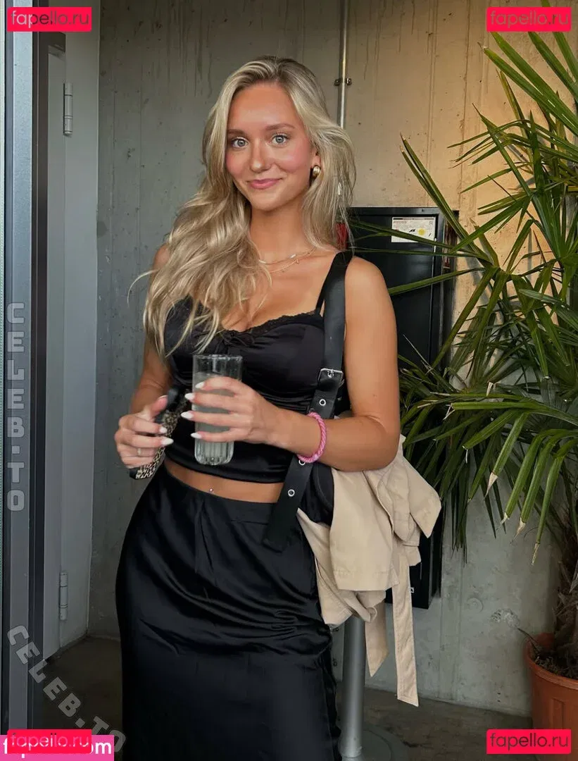 Zarah Ellen Onlyfans Photo Gallery 