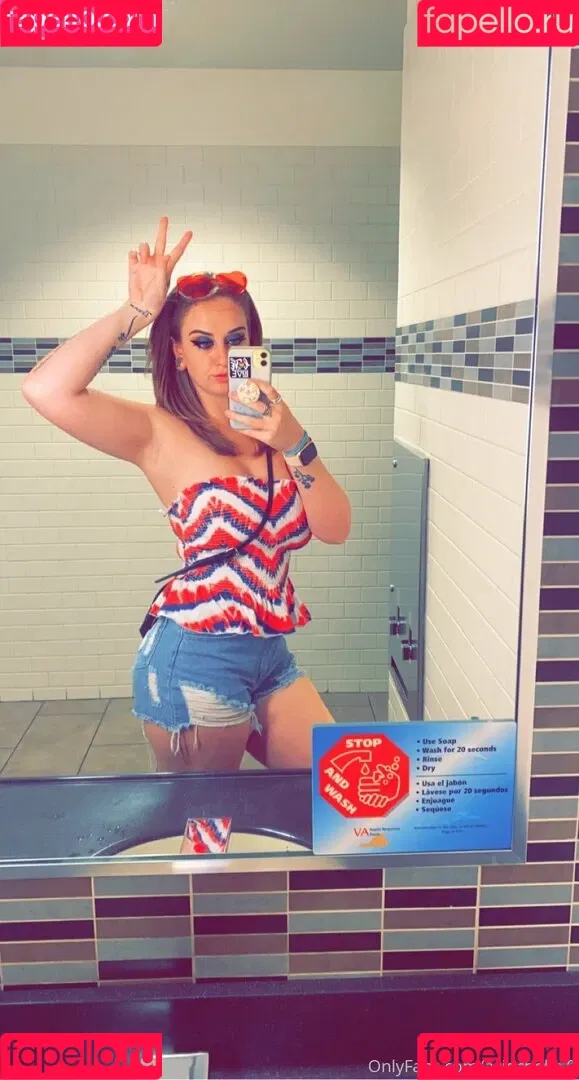 acidchelle.0 Onlyfans Photo Gallery 