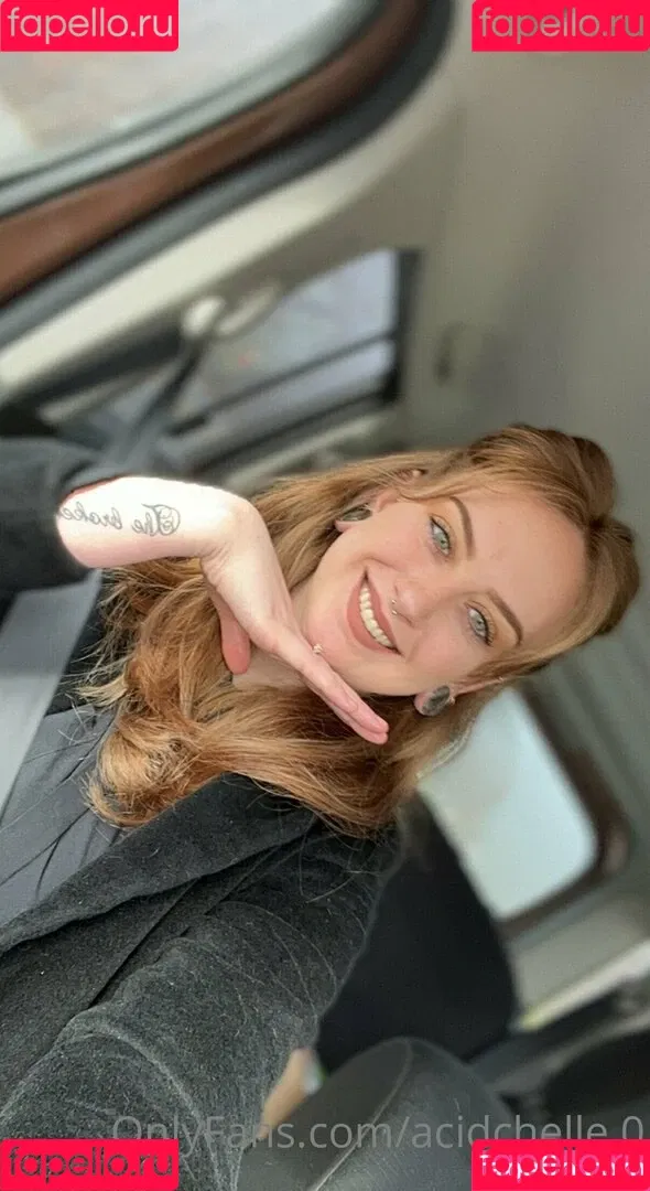 acidchelle.0 Onlyfans Photo Gallery 