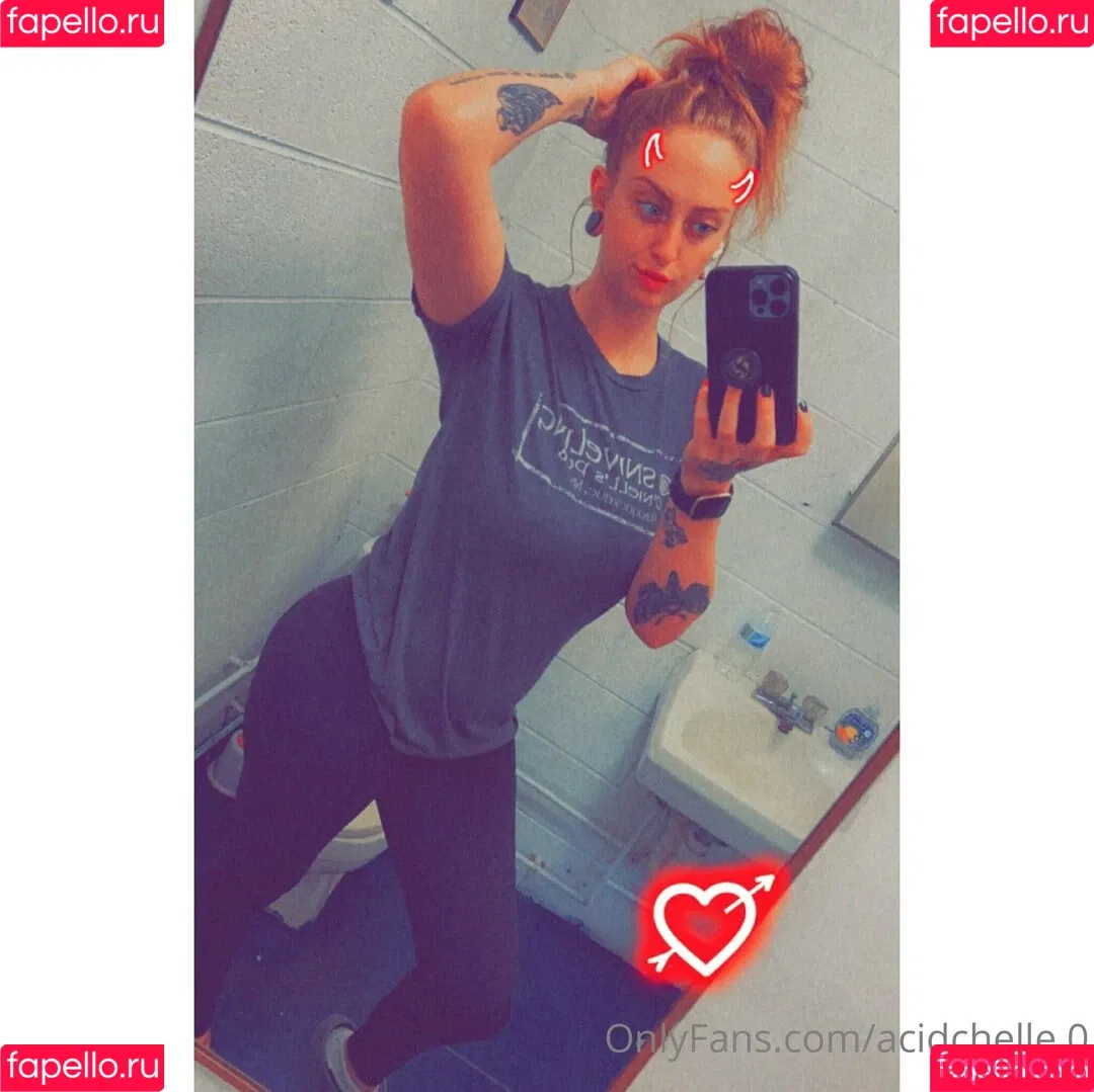 acidchelle.0 Onlyfans Photo Gallery 
