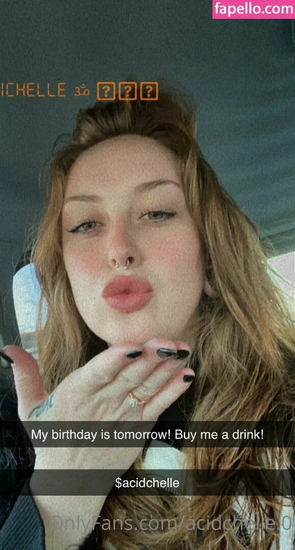 acidchelle.0 Onlyfans Photo Gallery 
