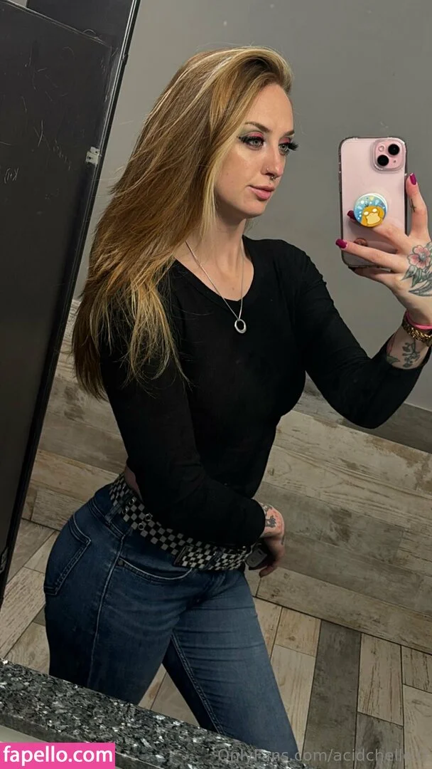 acidchelle.0 Onlyfans Photo Gallery 