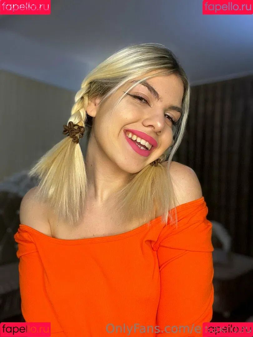 elsakroes Onlyfans Photo Gallery 