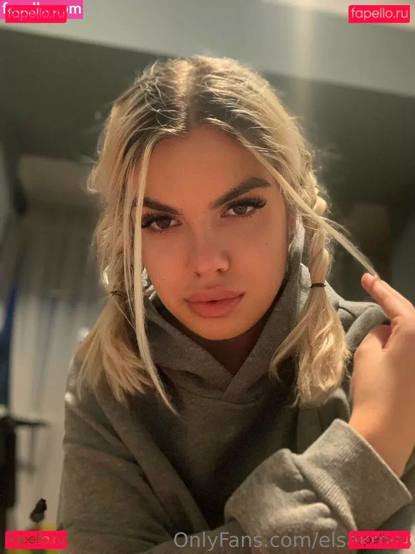 elsakroes Onlyfans Photo Gallery 