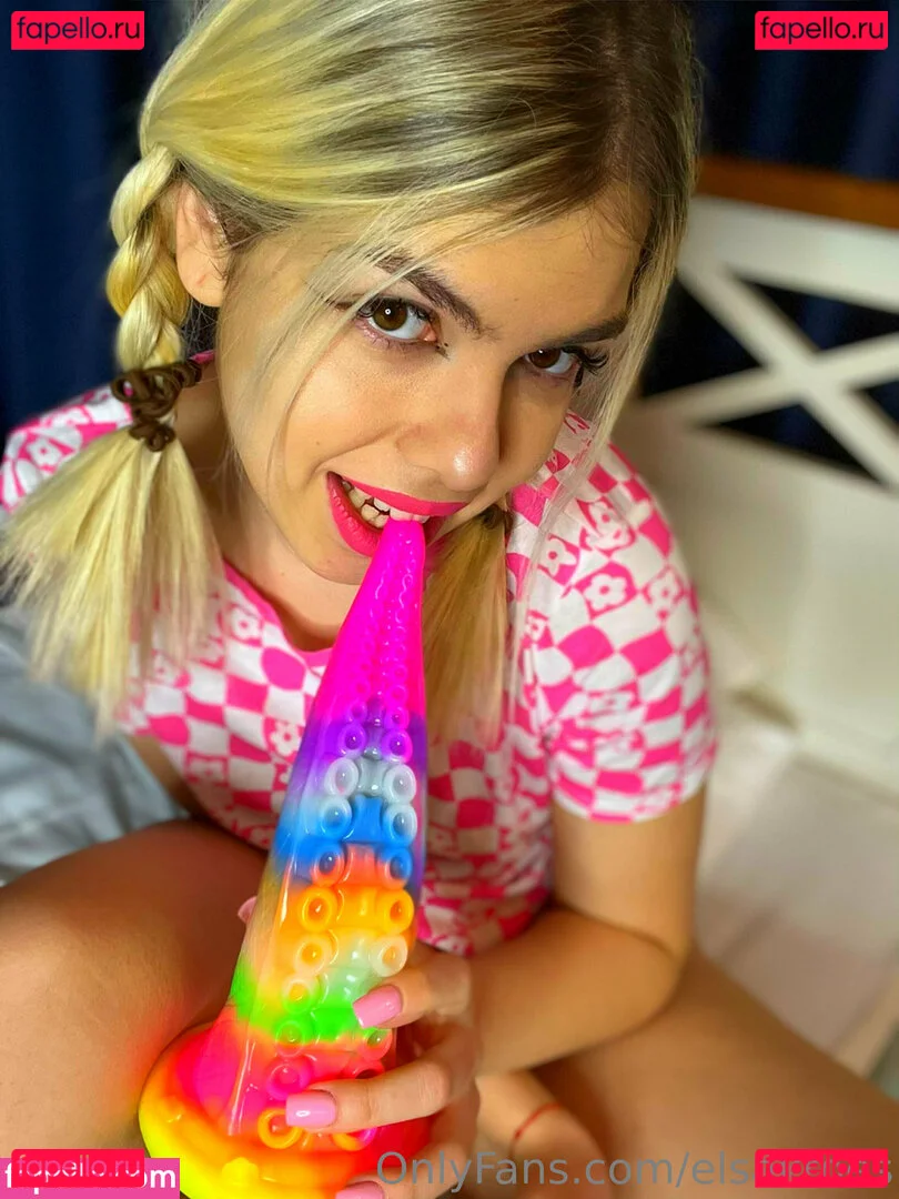 elsakroes Onlyfans Photo Gallery 