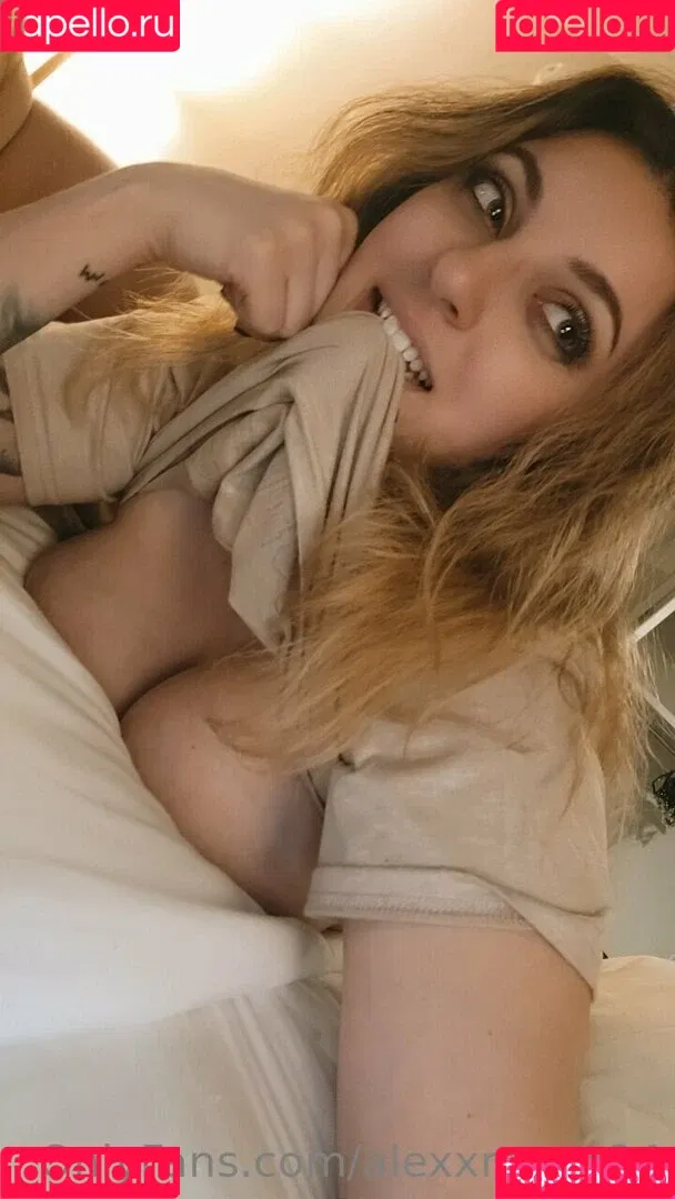alexxrenee24 Onlyfans Photo Gallery 