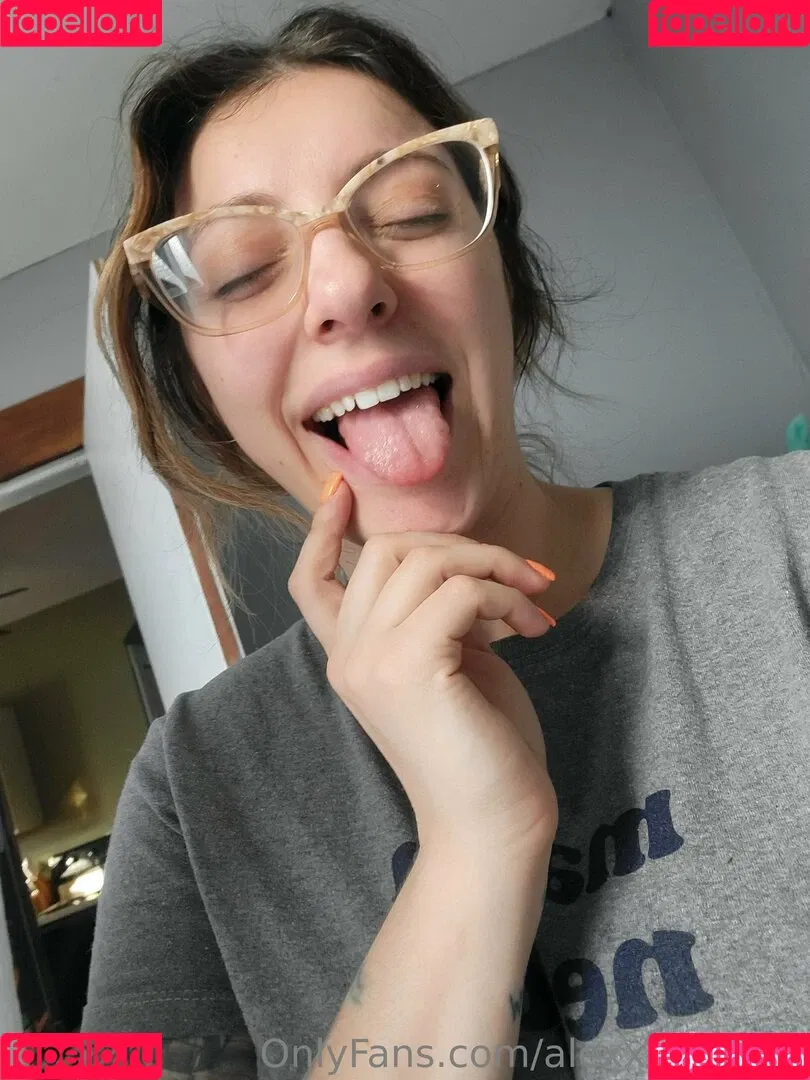 alexxrenee24 Onlyfans Photo Gallery 