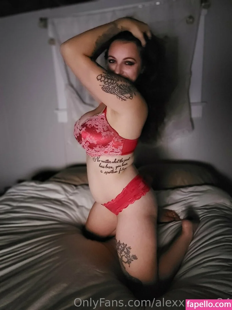 alexxrenee24 Onlyfans Photo Gallery 