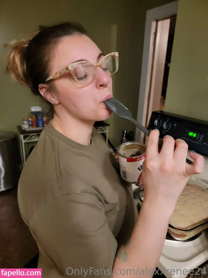 alexxrenee24 Onlyfans Photo Gallery 