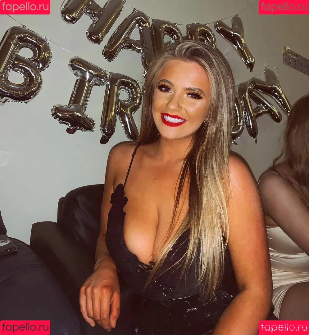 Emily Mather Onlyfans Photo Gallery 
