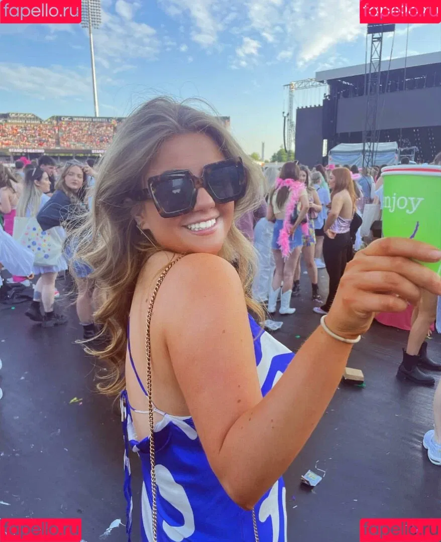 Emily Mather Onlyfans Photo Gallery 