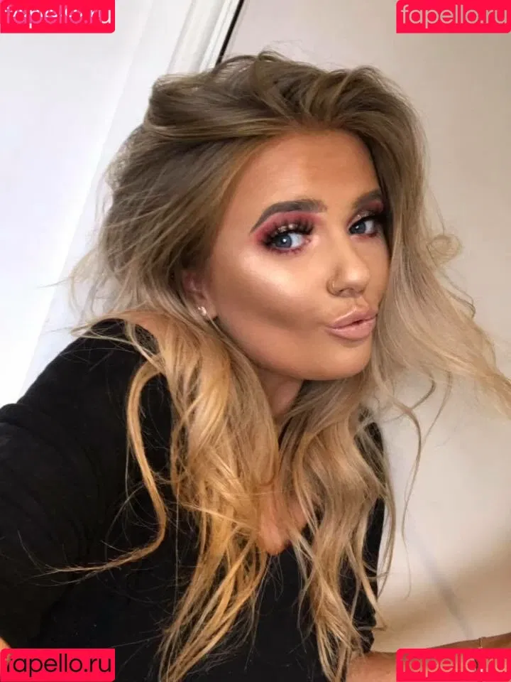 Emily Mather Onlyfans Photo Gallery 