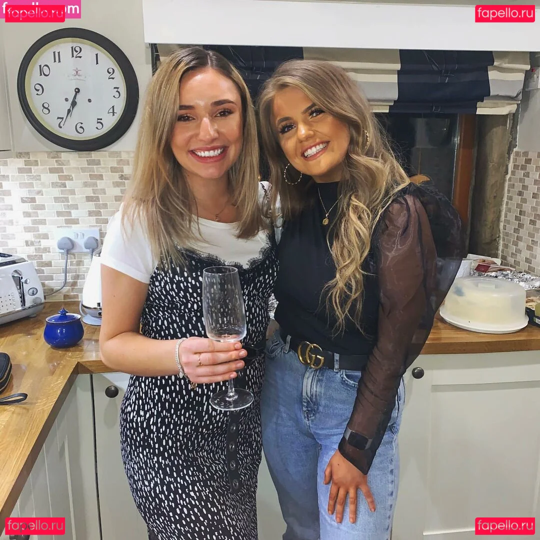 Emily Mather Onlyfans Photo Gallery 