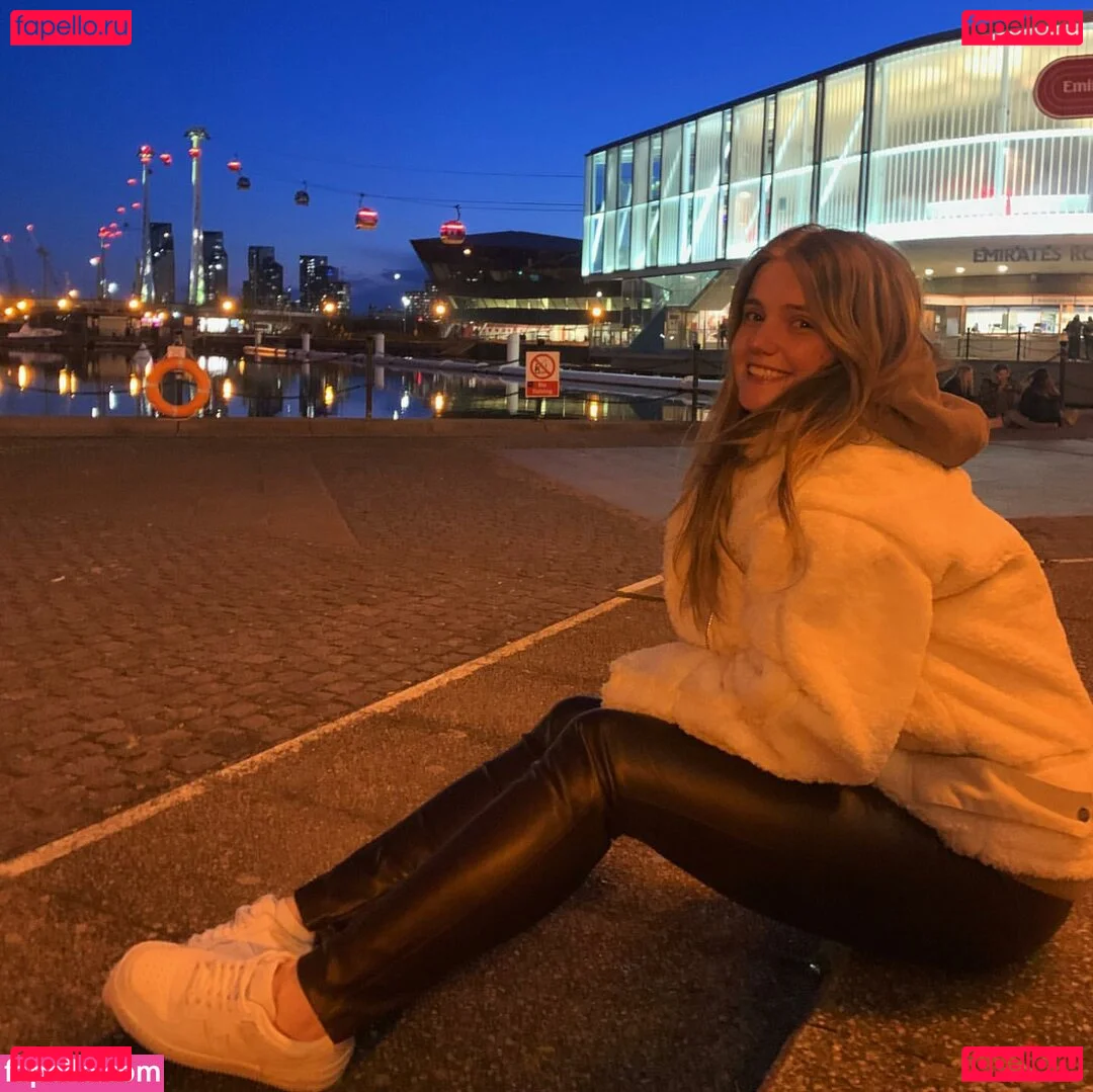 Emily Mather Onlyfans Photo Gallery 