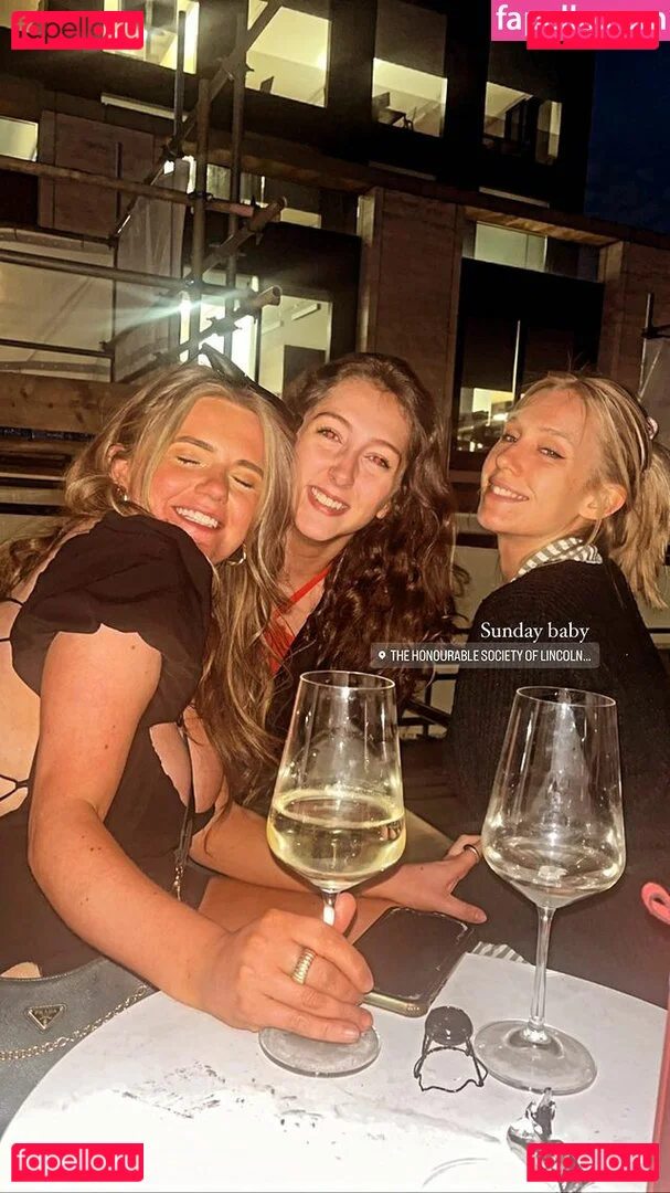 Emily Mather Onlyfans Photo Gallery 