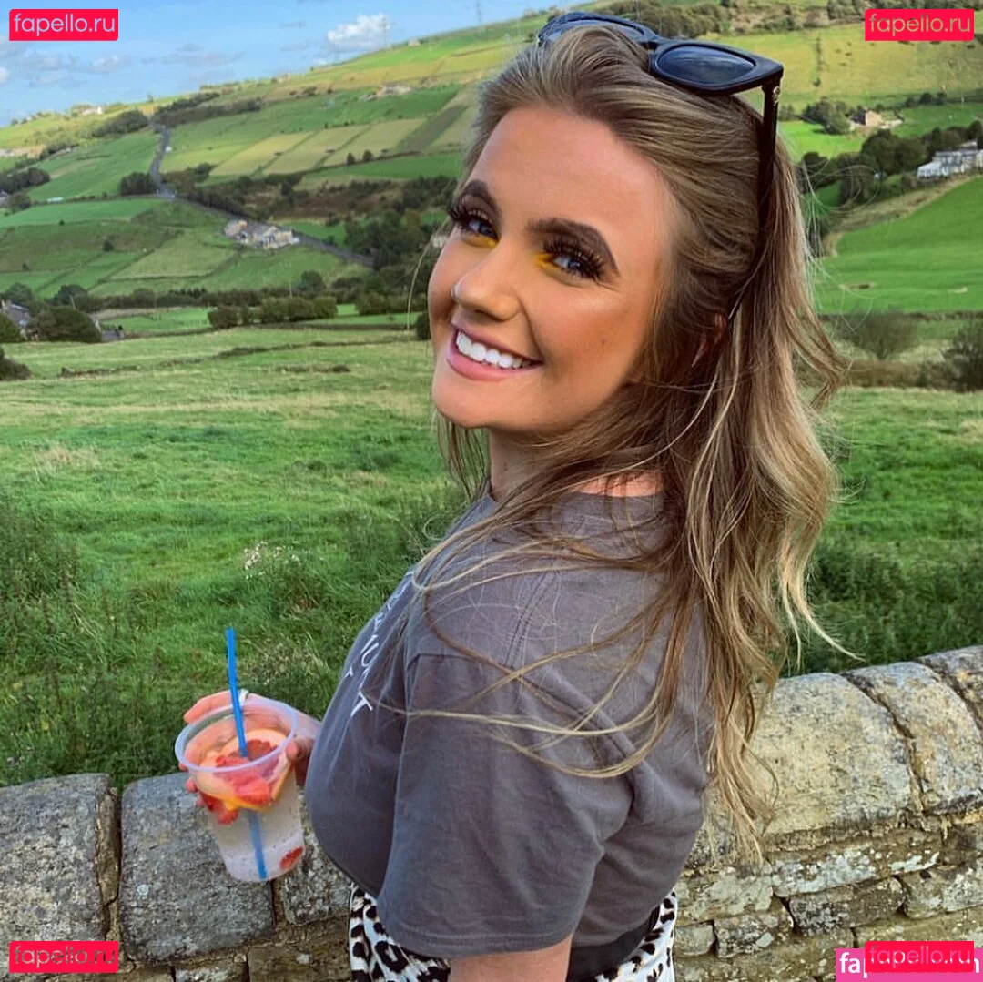 Emily Mather Onlyfans Photo Gallery 