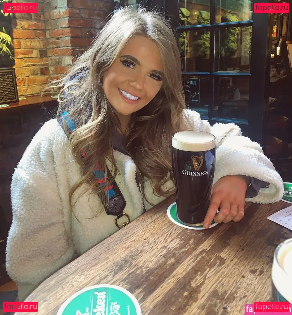 Emily Mather Onlyfans Photo Gallery 