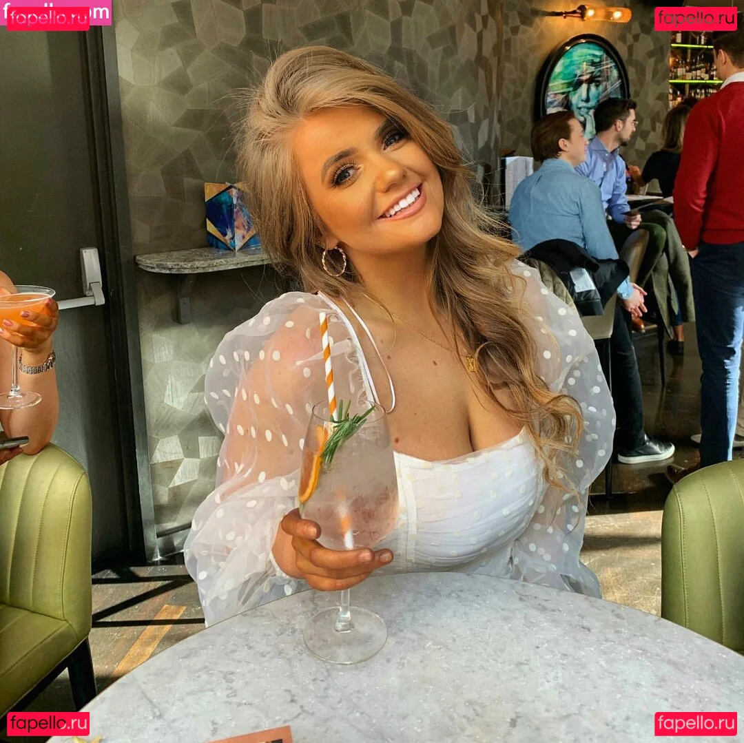 Emily Mather Onlyfans Photo Gallery 